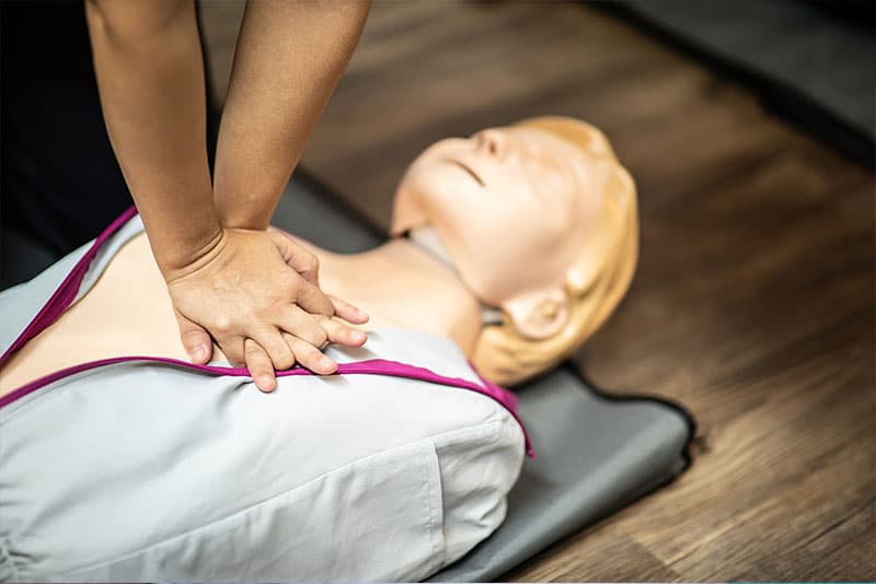 Basisreanimatie en gebruik AED (Nederlands)